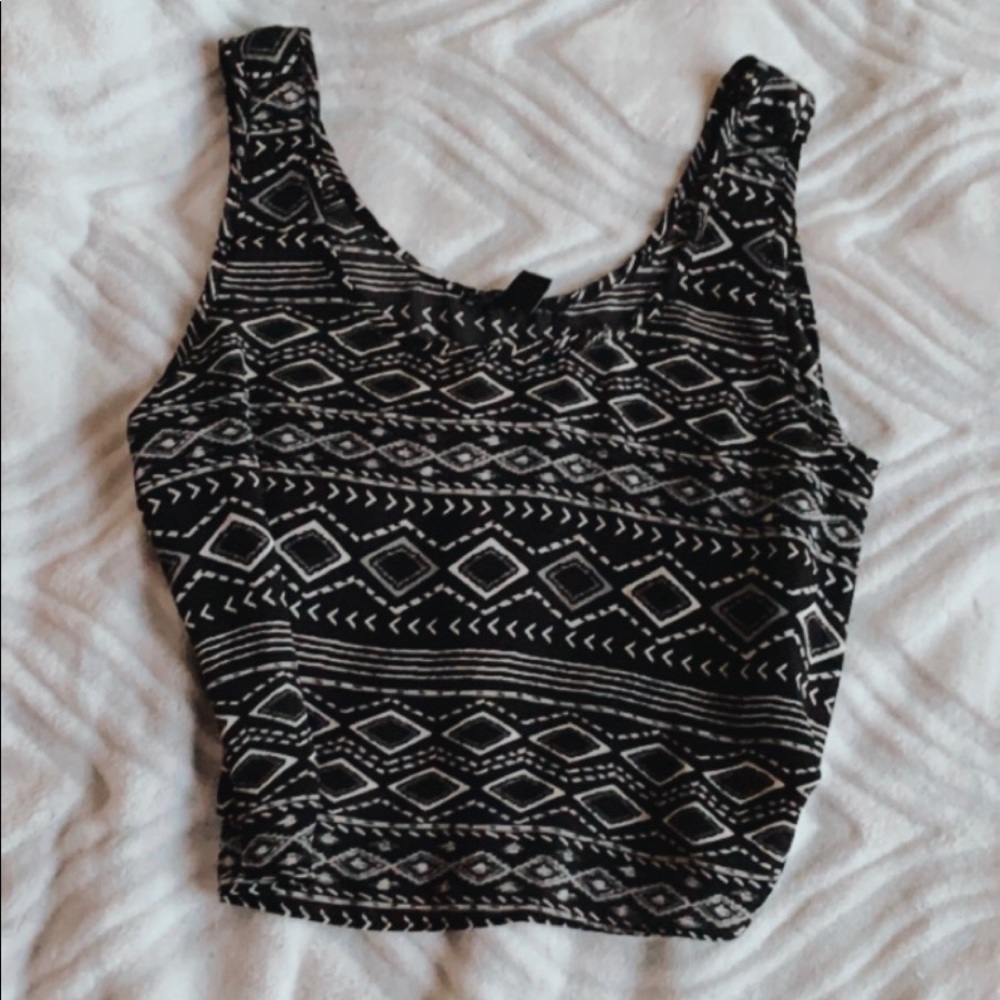 forever 21 crop top - m